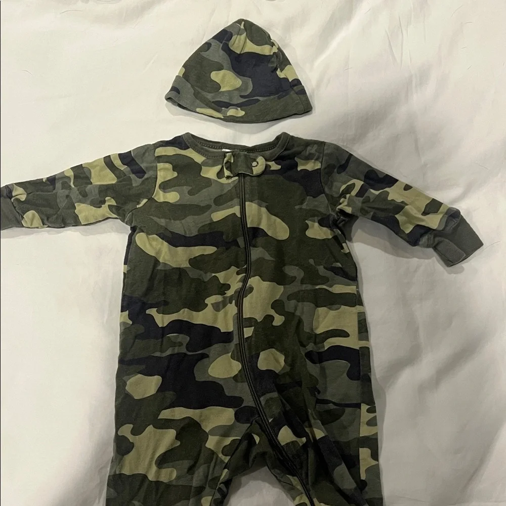 Camoflauge Onesie and Hat